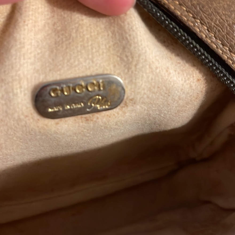 Authentic Vintage Gucci Plus mini crossbody - Picture 12 of 15